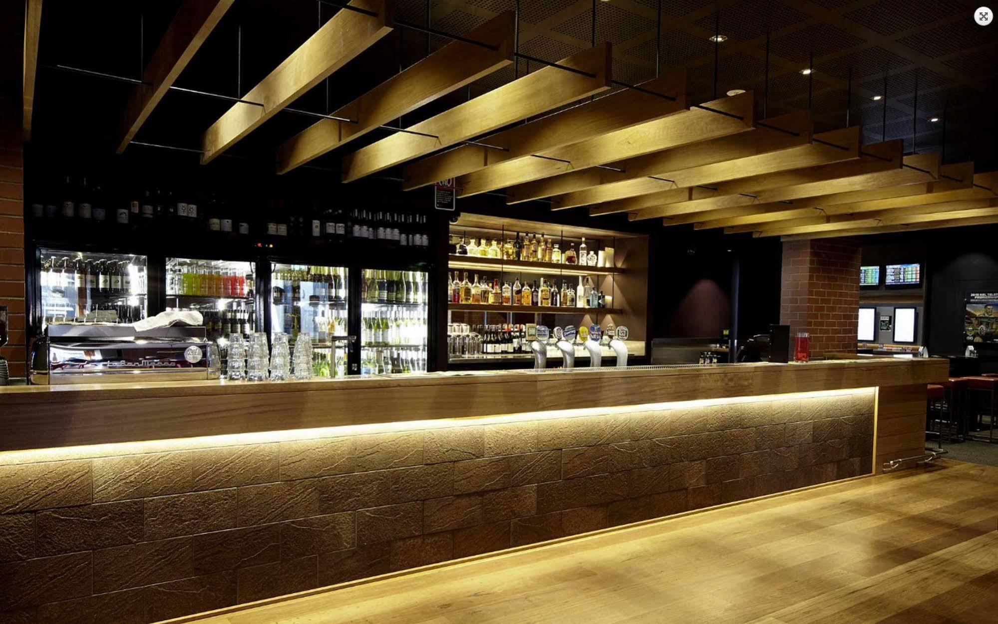 波拉尔 帝国宾馆酒店 外观 照片